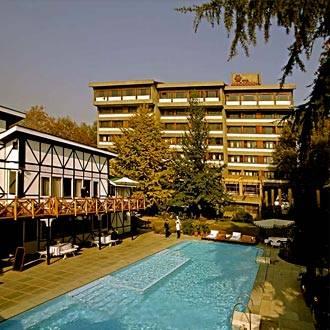 Hotel Broadway Srīnagar エクステリア 写真